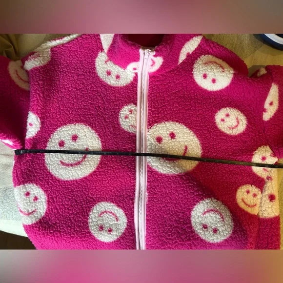 NWOT Old Navy Pink Smiley Face Kids Puffer Jacket - Picture 4 of 6